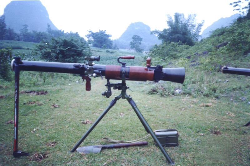 82mm 무반동총(20060128-1).JPG