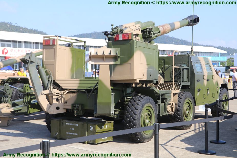 Poly_Technology_Type_66_152mm_6x6_mobile_gun_howitzer_AirShow_China_2018_Zhuhai_925_002.jpg