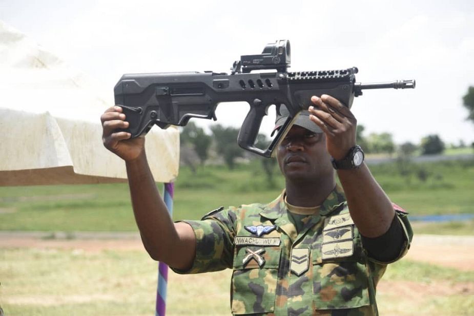 Israeli_TAVOR_bullpup_assault_rifle_becomes_standard_combat_rifle_of_Nigerian_Air_Force_Regiment_925_001.jpg