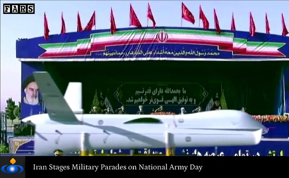 Iran_showcases_drones_during_military_parade-01.jpg