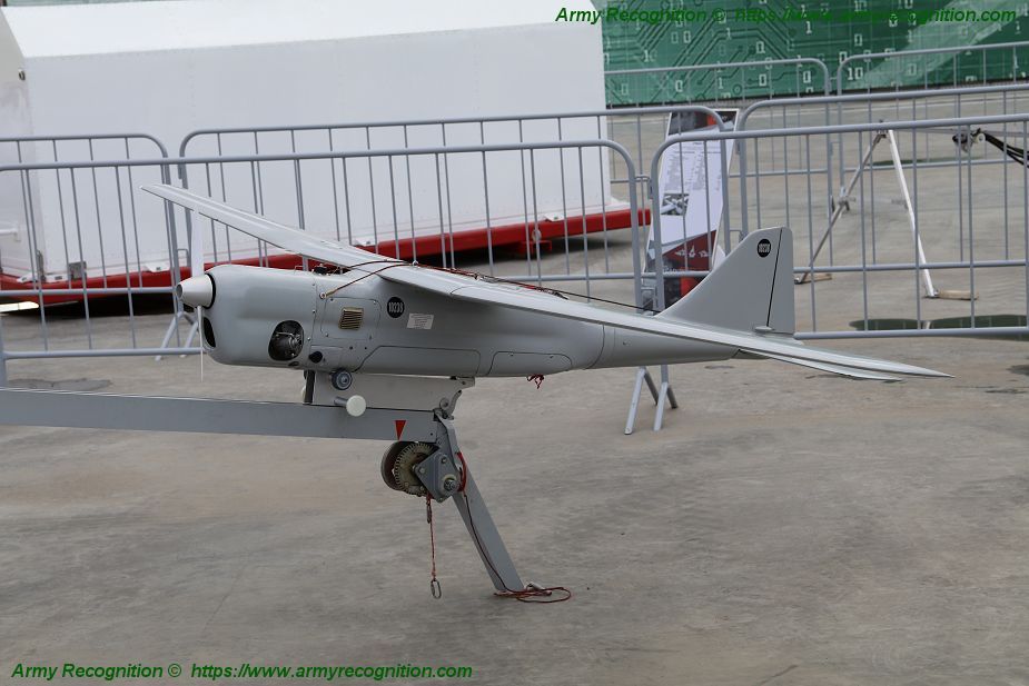 KADEX_2018_Russian_Orlan-10E_UAV_makes_its_international_debut_925_001.jpg