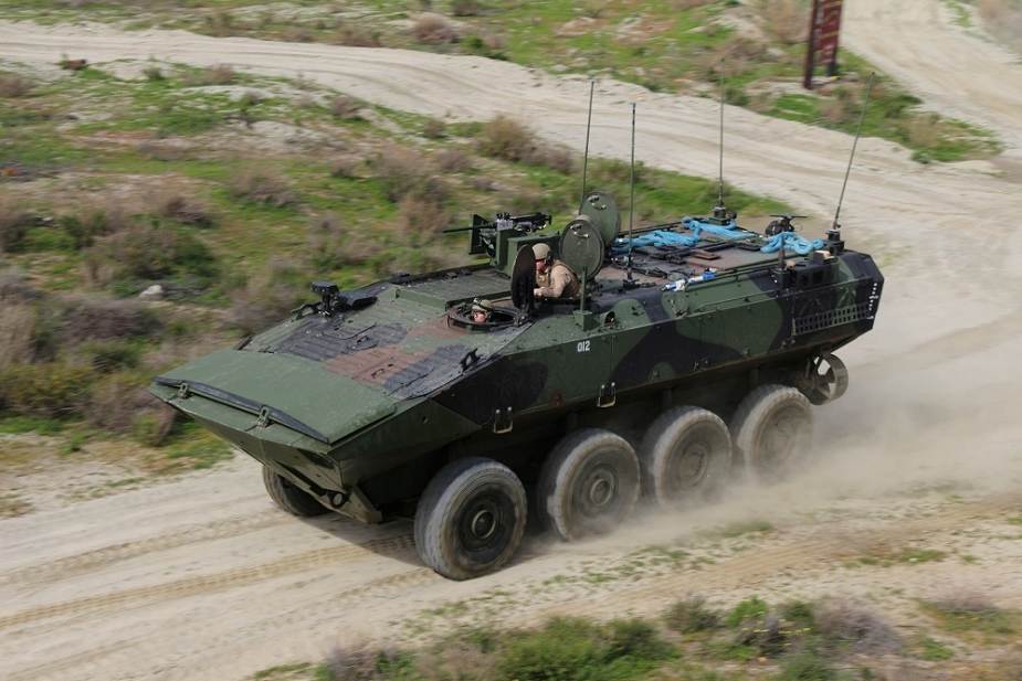 US_Marines_to_field_new_ACV_Amphibious_Combat_Vehicle_APC_variant_in_October_2020_925_001.jpg