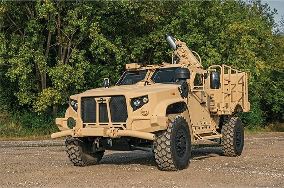 JLTV_can_be_configured_as_self-propelled_mortar_carrier_with_SPEAR_120mm_925_001.jpg