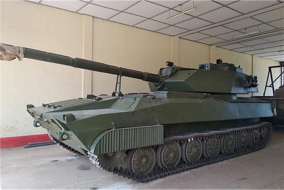 Myanmar_army_has_developed_new_105mm_light_tank_based_on_2S1_chassis_925_001.jpg