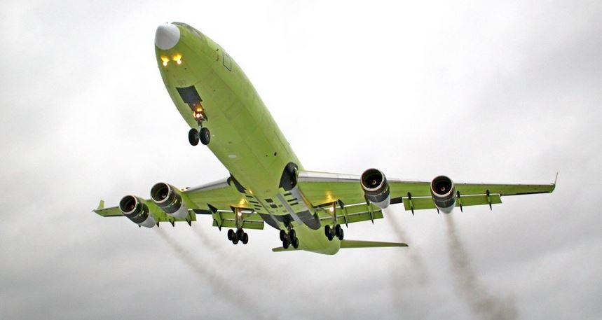 Russian_MoD_Cancels_Il-96-400TZ_Aerial_Tanker_Contract.jpg