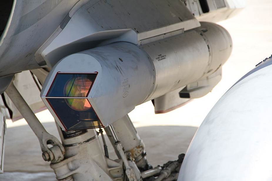 Egypt_to_purchase_US_of_AN-AAQ-33_Sniper_Advanced_Targeting_Pods_925_001.jpg