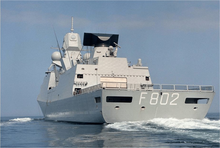 US_Navy_intercepts_missile_with_the_Dutch_SMART-L_MM_radar.jpg