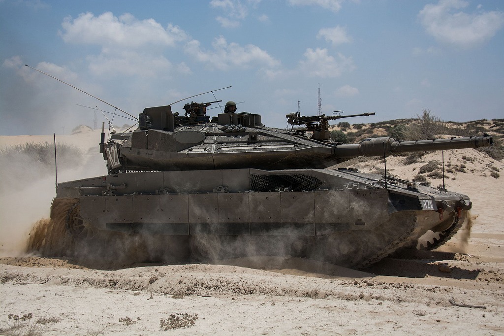 1920px-Armored_Corps_Operate_Near_the_Gaza_Border_(14743522533).jpg