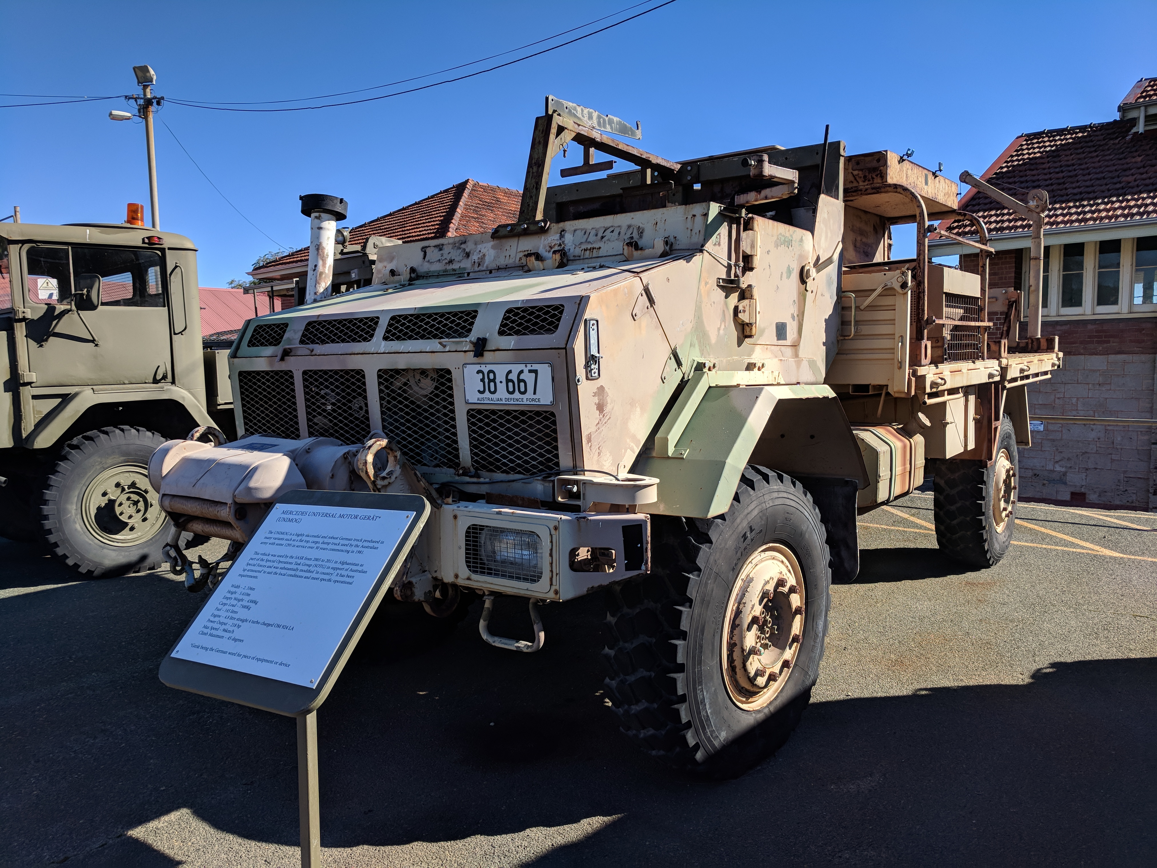 Unimog_truck_at_the_Army_Museum_of_WA_June_2018.jpg