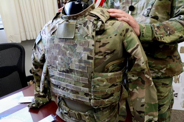 army-armored-vest-ts600.jpg