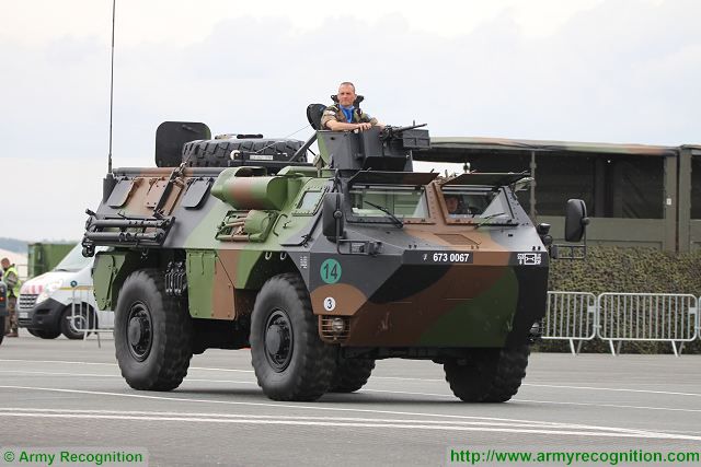 VAB_ELI_element_leger_intervention_light_recovery_vehicle_France_French_army_military_equipment_640_001.jpg
