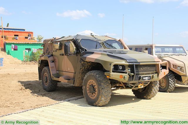 Australian_Defence_Force_takes_delivery_of_first_Hawkei_4x4_armoured_vehicles_from_Thales_640_002.jpg