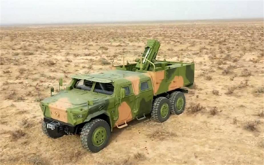 Chinese_army_conducts_live_firing_tests_with_new_120mm_automatic_mortar_system_925_001.jpg