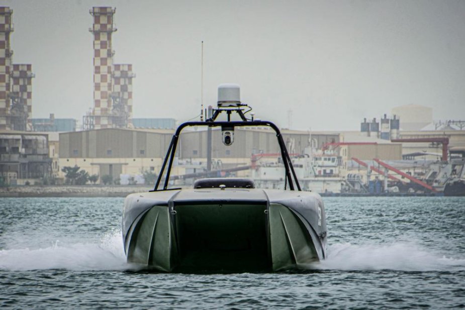 US_Navy_operates_T-38_Devil_Ray_Unmanned_Surface_Vessel_in_Bahrain.jpg