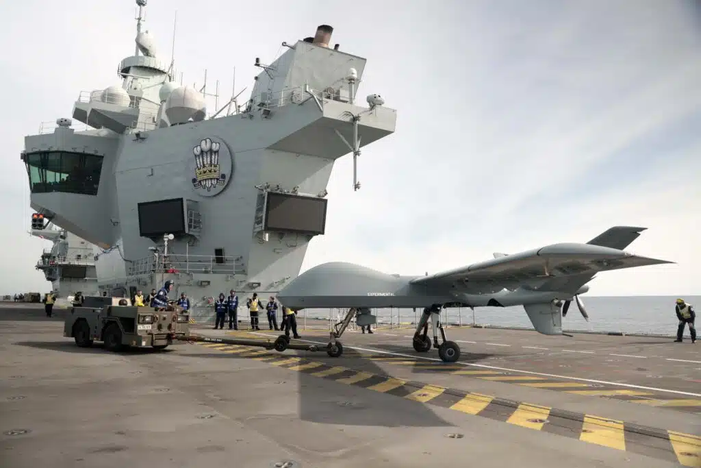 UK-Royal-Navy-Tests-Mojave-USV-Aboard-Aircraft-Carrier-3-1024x683.jpg.webp