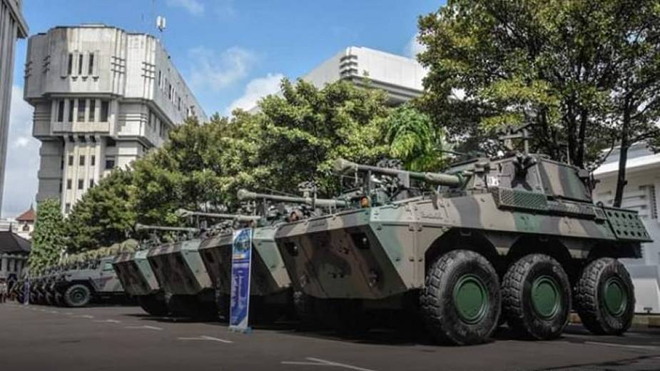 TNI_Indonesian_army_receives_Ranpur_Badak_6x6_combat_vehicles_0.jpg