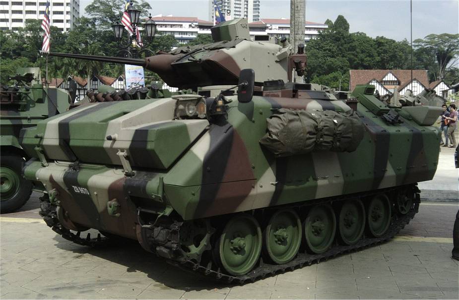 Malaysia_plans_to_modernize_its_fleet_of_ACV-300_tracked_armored_vehicles_925_001.jpg