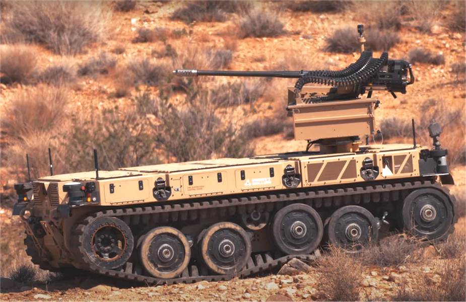 Northrop_Grumman_demonstrates_EMAV-LW30_UGV_armed_with_30mm_cannon_used_to_counter_drones_925_001.jpg