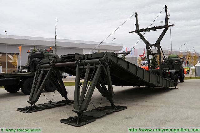 TMM_3M2_heavy_mechanized_bridge_bridgelayer_engineer_vehicle_Russia_Russian_army_military_equipmen_defense_industry_001.jpg
