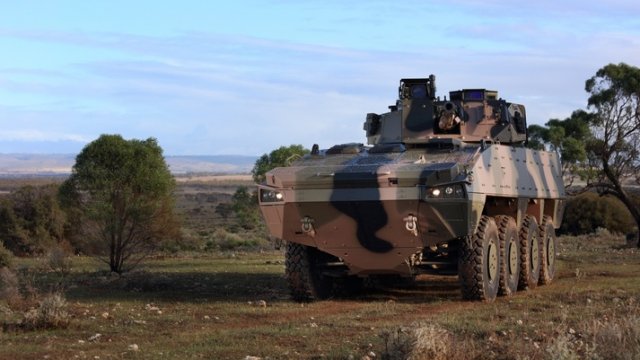 Patria_AMV35_selected_for_Australian_Army_s_Land_400_Program_evaluation_640_001.jpg