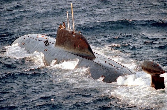Akula_class_submarine_ins_chakra.jpg