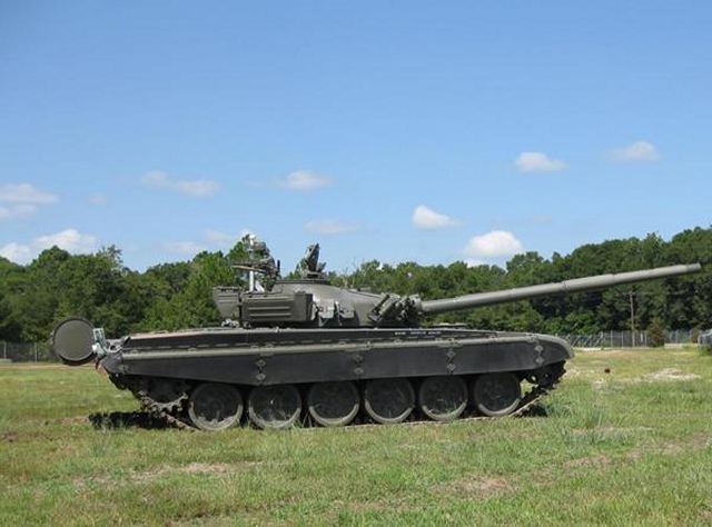 Soviet-made_T-72_MBT_tank_converted_to_operate_unmanned_by_Kratos_Defense_Security_640_001.jpg