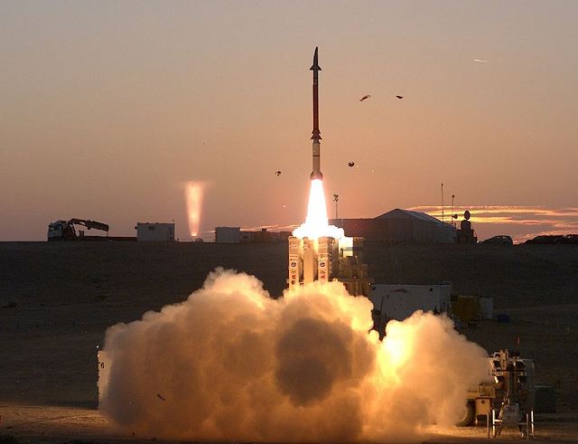 David-s_Sling_missile_has_been_successfully_tested_by_Israeli_MoD_and_US_Missile_Defense_Agency_640_001.jpg