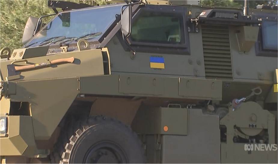Repainted_with_Ukrainian_flag_Australian_Bushmaster_armored_vehicles_ready_to_be_sent_to_Ukraine_925_001.jpg