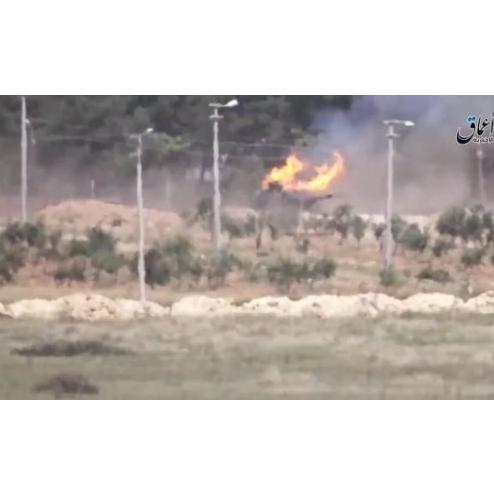 IS의 매티스 대전차미사일에 맞아 파괴된 터키군의 T-155 자주포