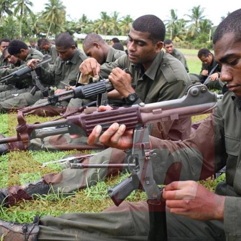 아직도 피지에서 잘쓰이고 있는 대한민국 K-2 소총