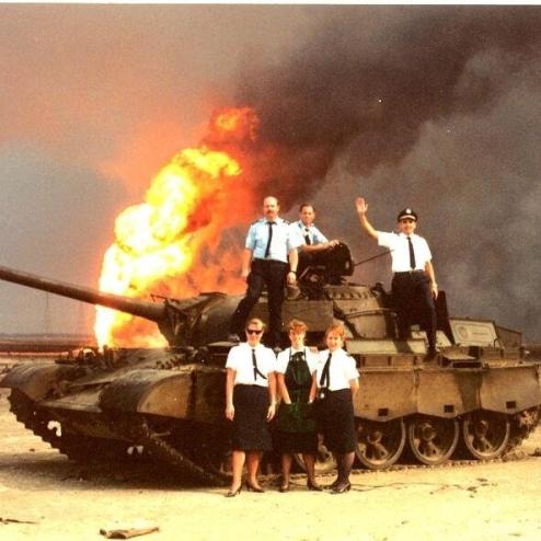 팬암 항공사 직원들의 걸프 전쟁 기념 사진