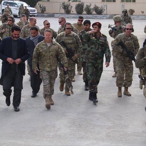 주아프간미군사령부 사령관의 위엄