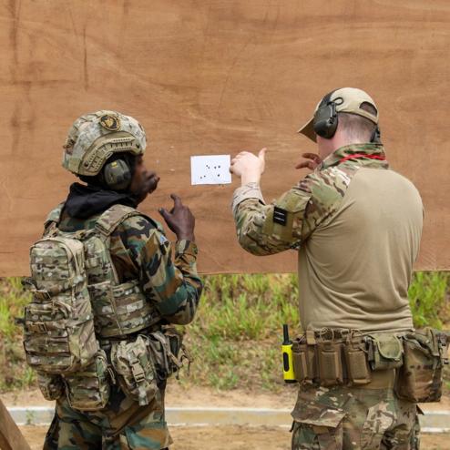 가나 육군 특수부대를 교육하는 영국 레인저 연대 2편