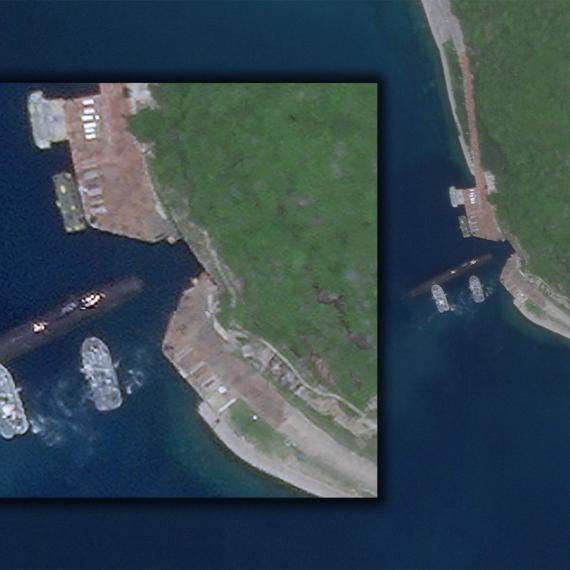 남중국해 비밀 동굴 시설로 들어가는 중국해군 잠수함.
