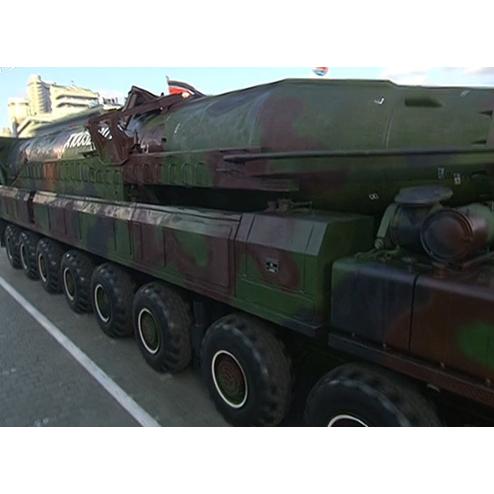 이번 북괴군 열병식에 나온 KN-08 ICBM 개량형.