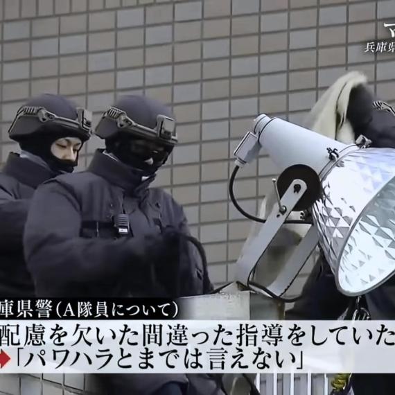 Galvion, Busch사의 헬멧을 쓴 일본 효고, 기후 현 경찰 SIT