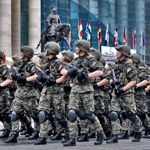 이스라엘, 체코의 총기를 쓰는 몽골 군, 경찰 특수부대