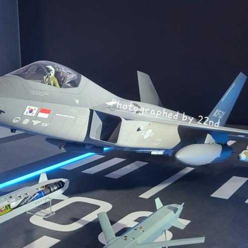 ADEX 2021) KF-21 보라매 모형