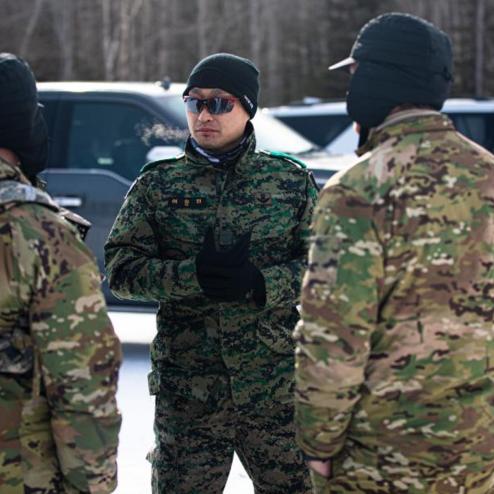 미국 알래스카에서 훈련하는 육군 특전사 장교단