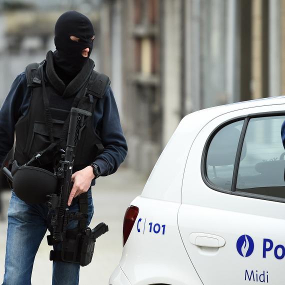 KPOS G2 피스톨 카빈을 쓴 벨기에 연방 경찰