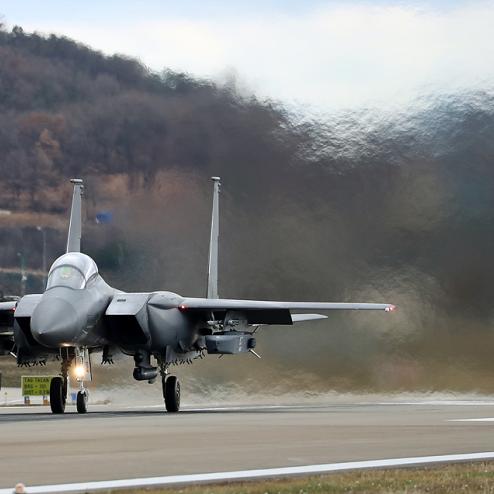 한국공군 타우러스 F-15K 장착 모습