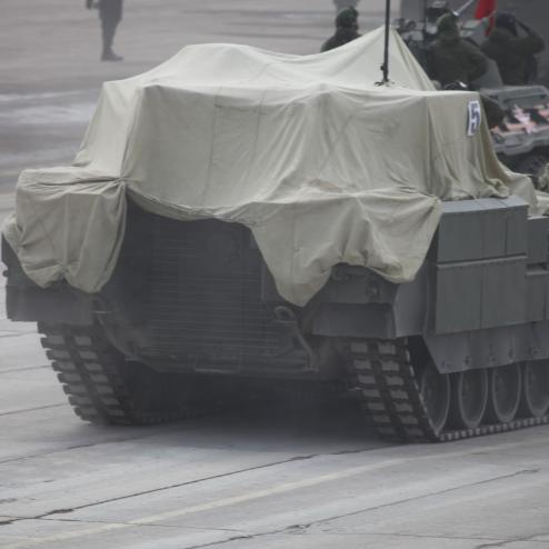 아르마타 T-15 후방 도어 나온 사진