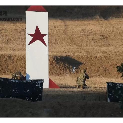북한 미사일 파괴 훈련을 하는 UDT/SEAL