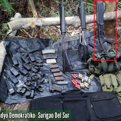 테러 조직 에게 노획 된 필리핀 경찰의 SPAS 12 산탄 총