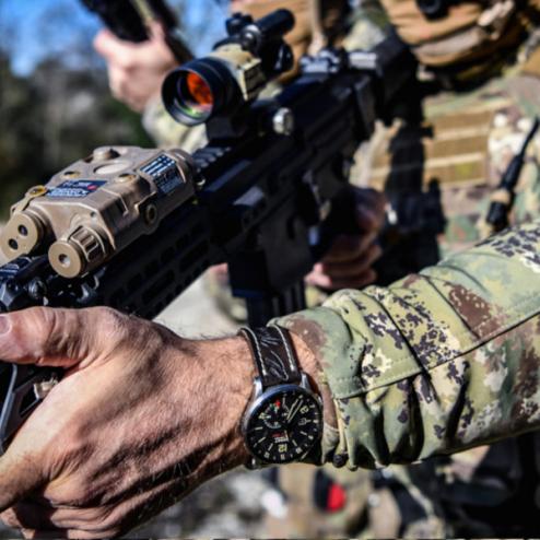 정체불명의 소총을 쓰는 이탈리아 육군 특수부대 콜 모신