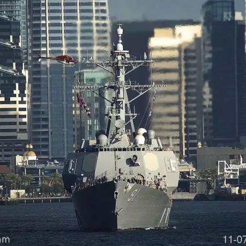 SEWIP Block 3를 포함한 DDG MOD 2.0 업그레이드를 받고 샌디에고를 출항한 USS Pinckney
