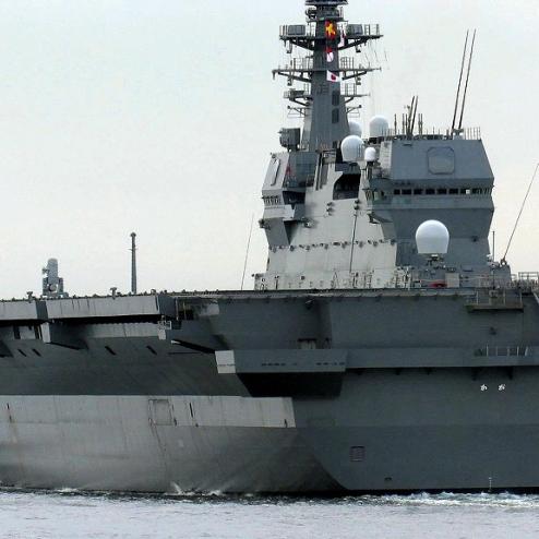 일본 해자대 이즈모급 호위함 2번함 '카가' 취역